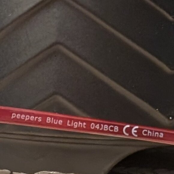 Peepers Blue Light Blocking Readers 2.00 - Picture 2 of 4